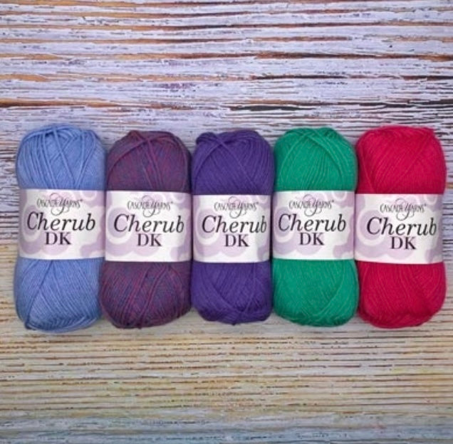 5 balls of yarn